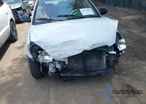 2009 Hyundai Accent Gs из США, поврежденный, VIN KMHCM36C49U112645